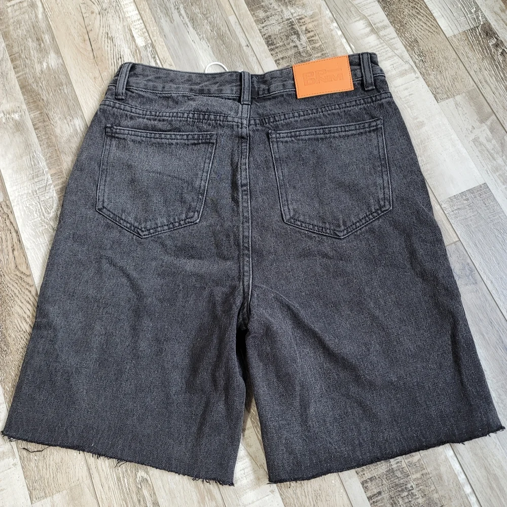 New Princess Polly Recycled Cotton Blend Xena Long Black Denim Shorts Size 4